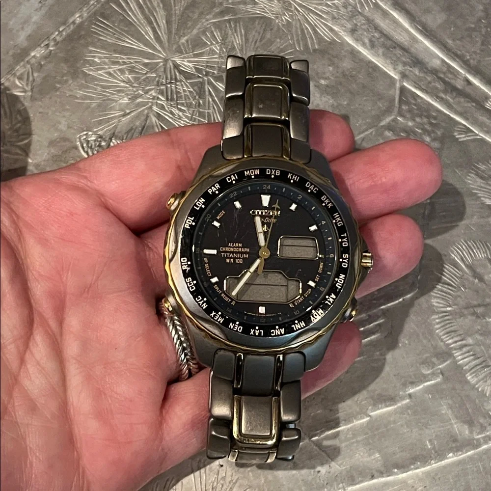 CITIZEN ECO-DRIVE Solar Titanium Dual-Display men’s watch